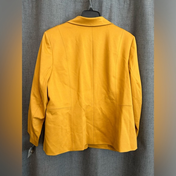 Kasper Women's Plus Size 1 Button Notched Collar JKT - Picture 4 of 6